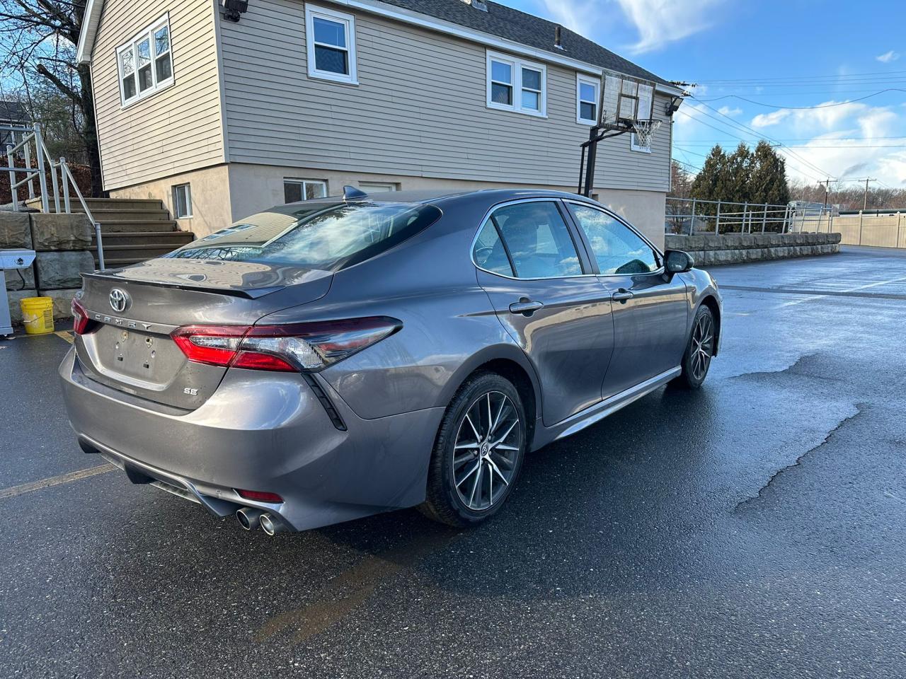 2022 TOYOTA CAMRY SE VIN:4T1G11AKXNU714585