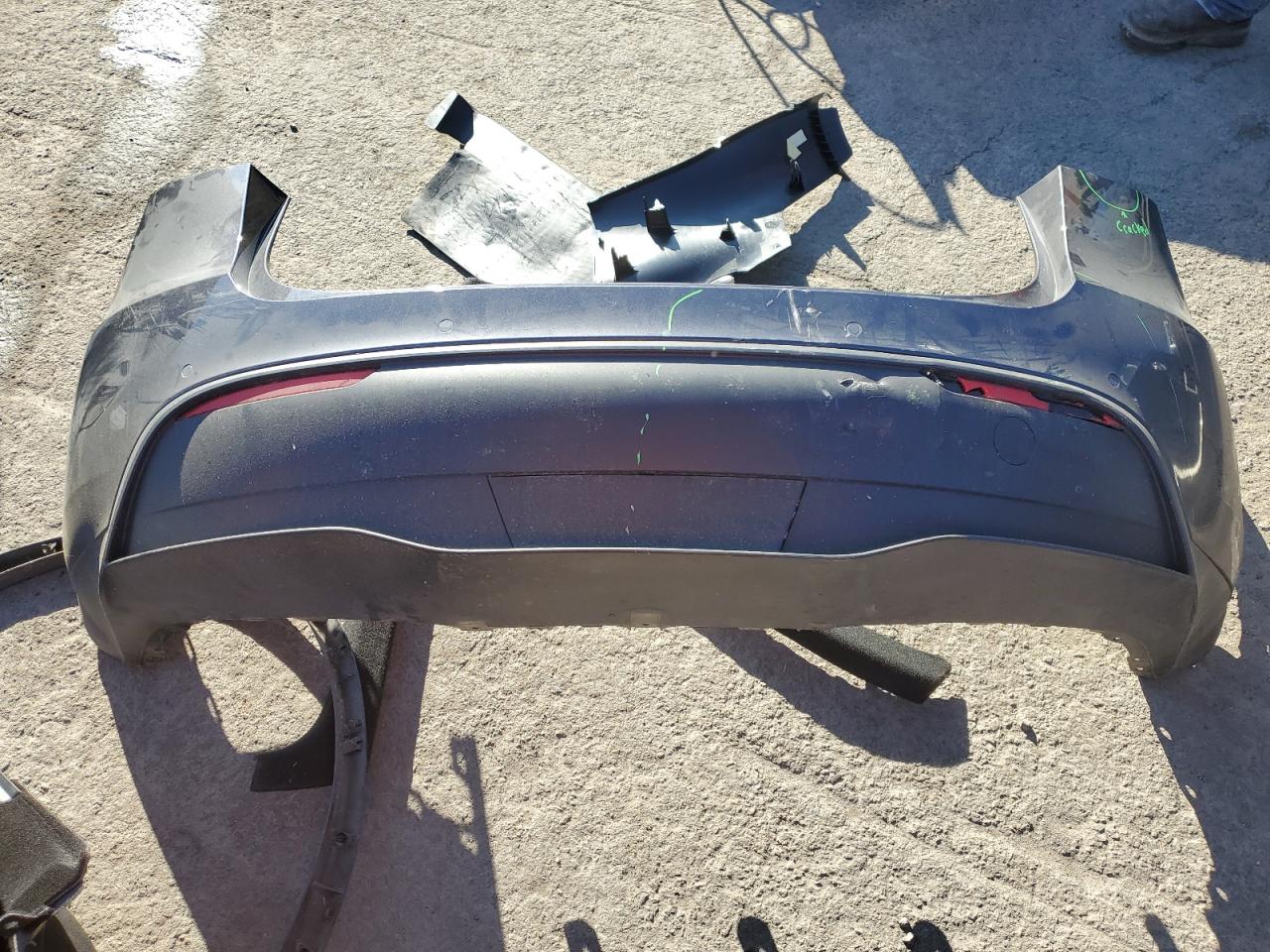 2022 TESLA MODEL Y  VIN:7SAYGDEE1NF575438