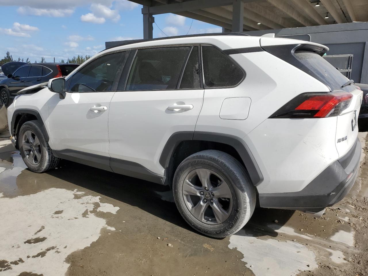 2022 TOYOTA RAV4 XLE VIN:2T3W1RFV9NC190366