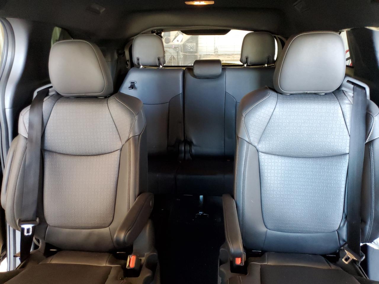 2023 TOYOTA SIENNA XSE VIN:5TDCSKFCXPS107701