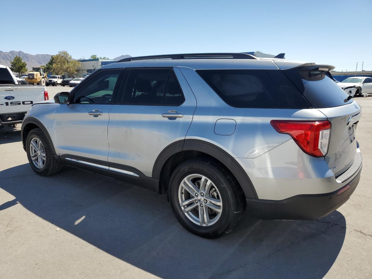 2022 FORD EXPLORER XLT VIN:1FMSK7DH0NGC30207