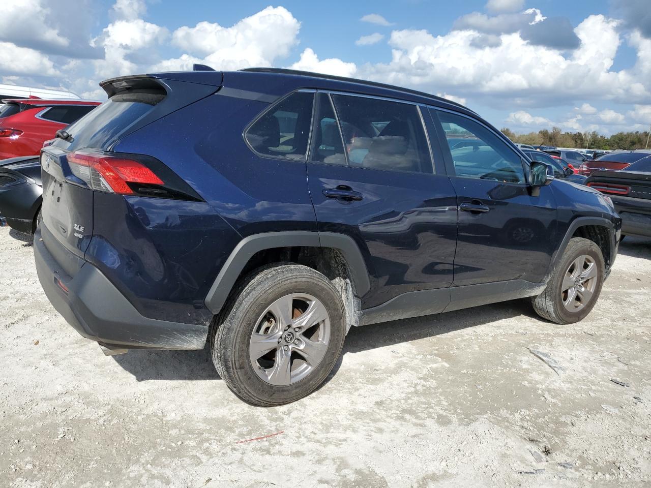 2023 TOYOTA RAV4 XLE VIN:2T3P1RFV4PW374524