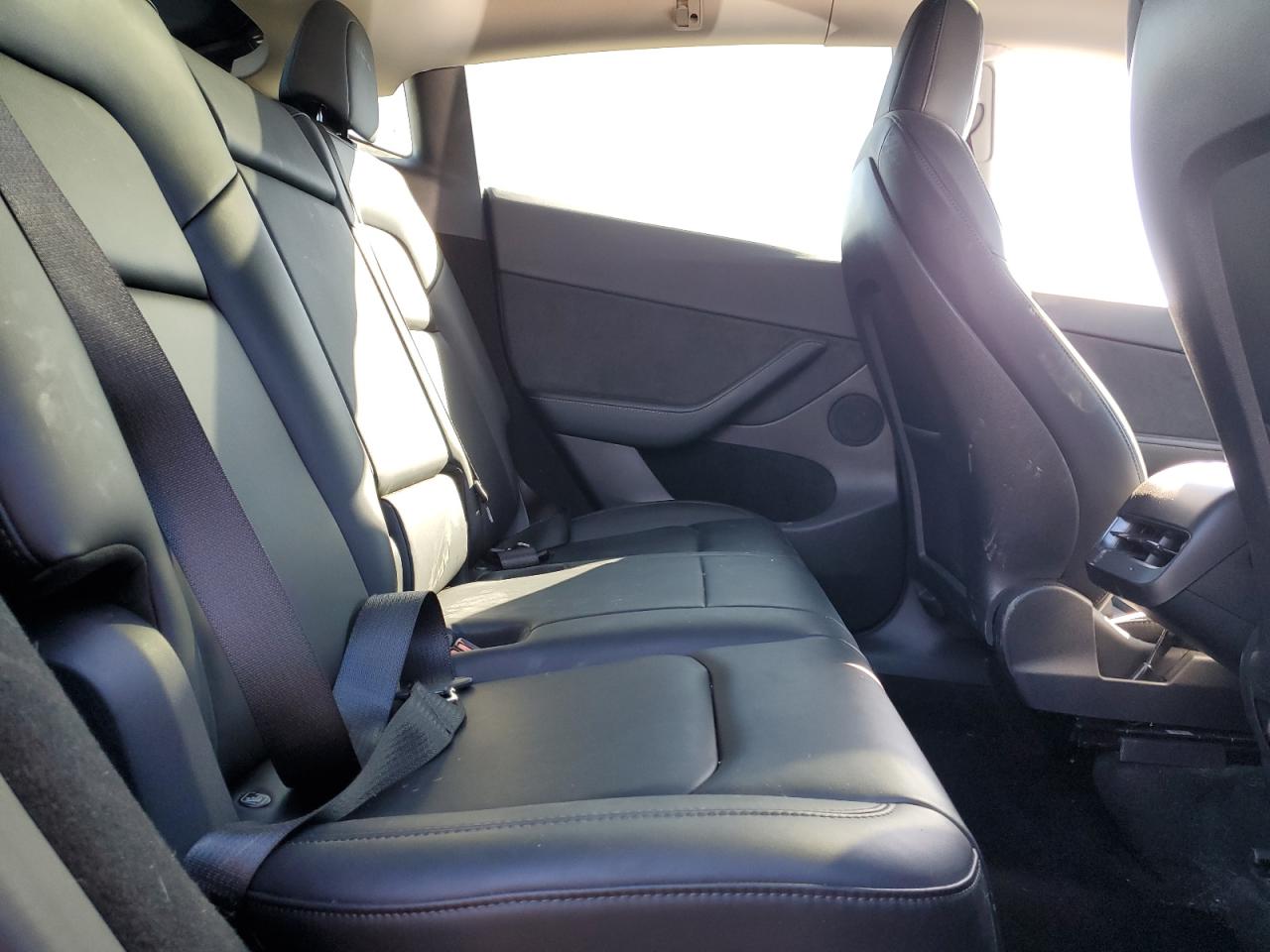 2023 TESLA MODEL Y  VIN:7SAYGDEE8PF585693