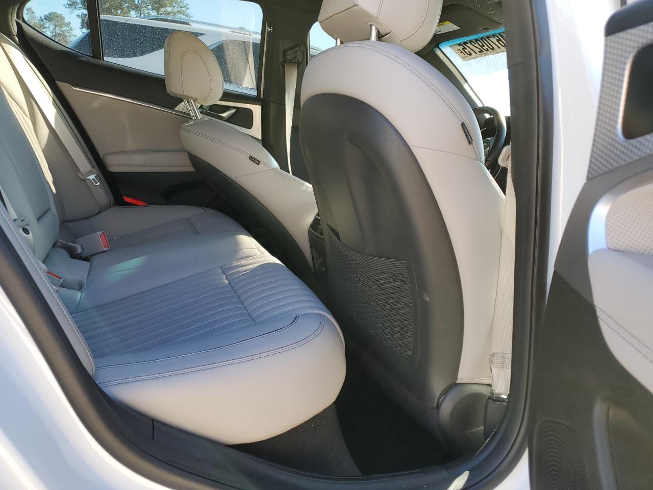 2022 GENESIS G70 BASE VIN:KMTG54TE3NU084590