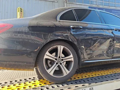 2018 Mercedes-Benz E 300 WDDZF4KB3JA377452 VIN:WDDZF4KB3JA377452