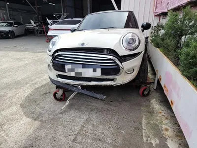 2017 MINI Cooper VIN: