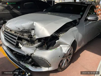 2018 Mercedes-Benz E 220 WDDZF0FB8JA389888 VIN:WDDZF0FB8JA389888