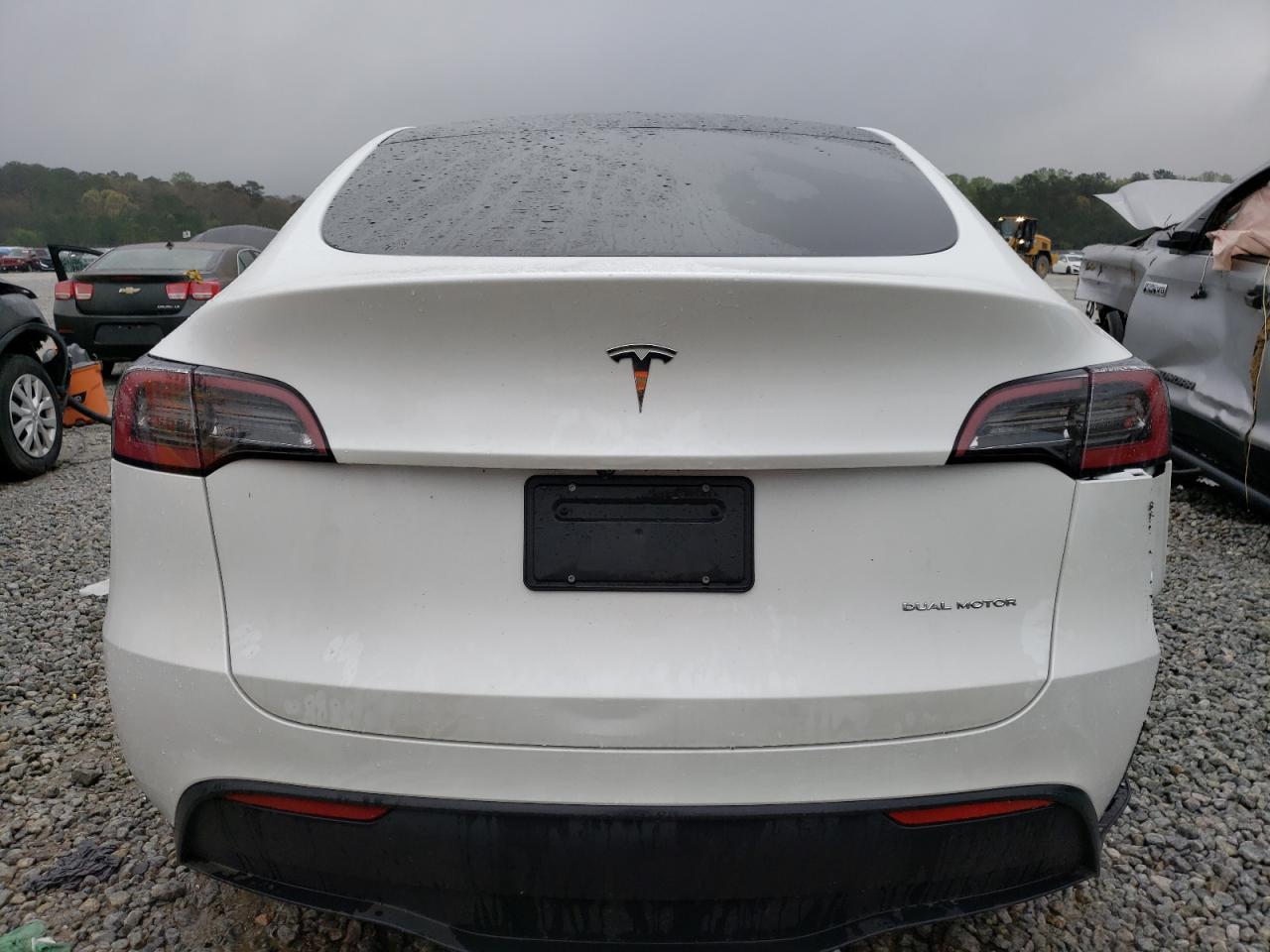 2023 TESLA MODEL Y  VIN:7SAYGDEE3PF745897