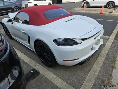 2021 Porsche Boxster VIN: