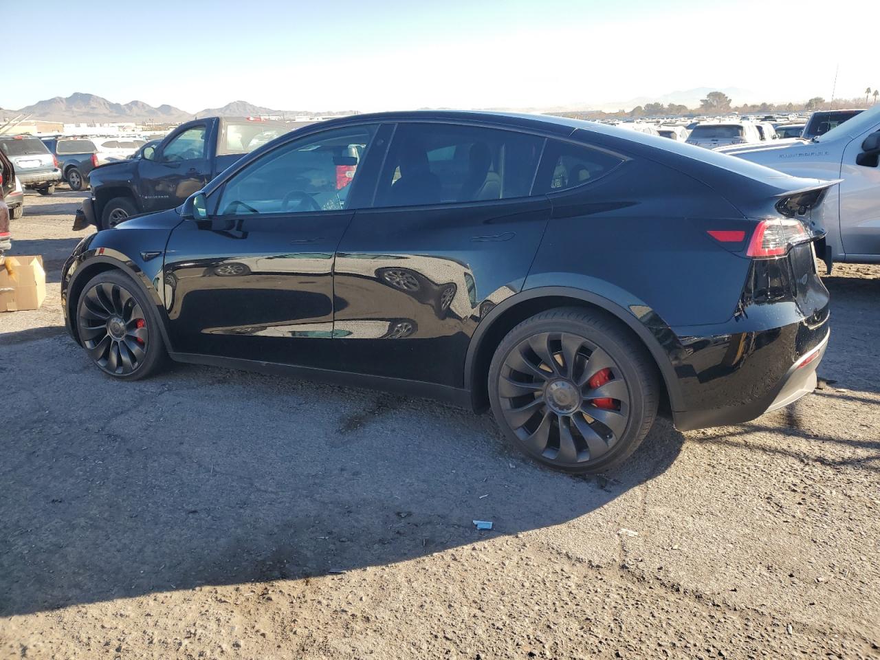 2022 TESLA MODEL Y  VIN:7SAYGDEF7NF456561