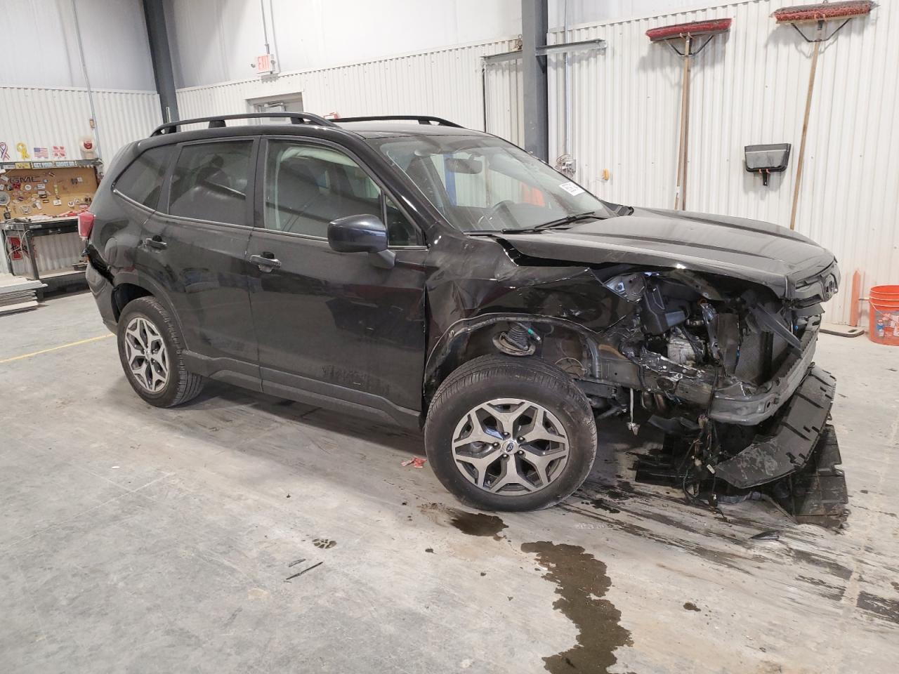 2024 SUBARU FORESTER PREMIUM VIN:JF2SKADC7RH430251