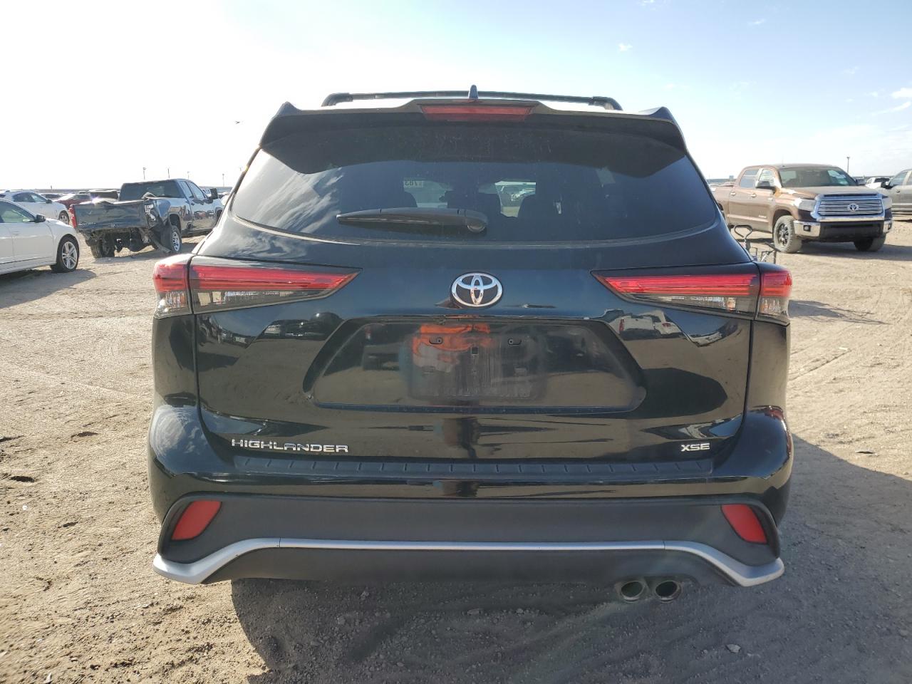 2022 TOYOTA HIGHLANDER XSE VIN:5TDLZRAHXNS131887