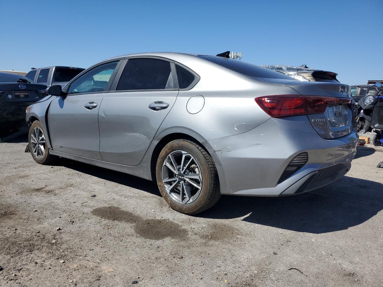 2022 KIA FORTE FE VIN:3KPF24AD4NE429055