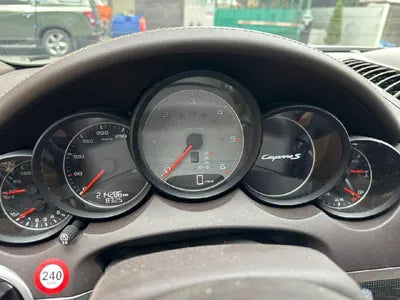 2015 Porsche Cayenne VIN: