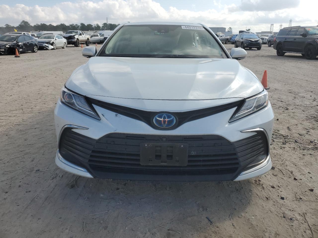 2022 TOYOTA CAMRY XLE VIN:4T1F31AK2NU035870