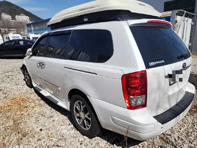 2014 Kia Carnival VIN: