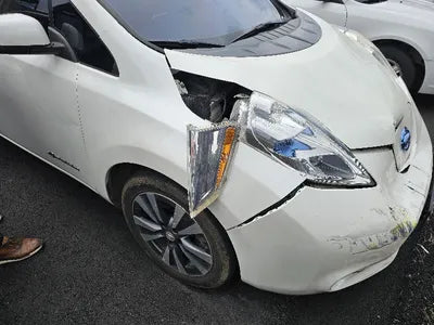 2015 Nissan Leaf VIN: