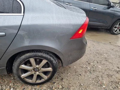 2018 Volvo S60 YV1FS79B0J2466713 VIN:YV1FS79B0J2466713