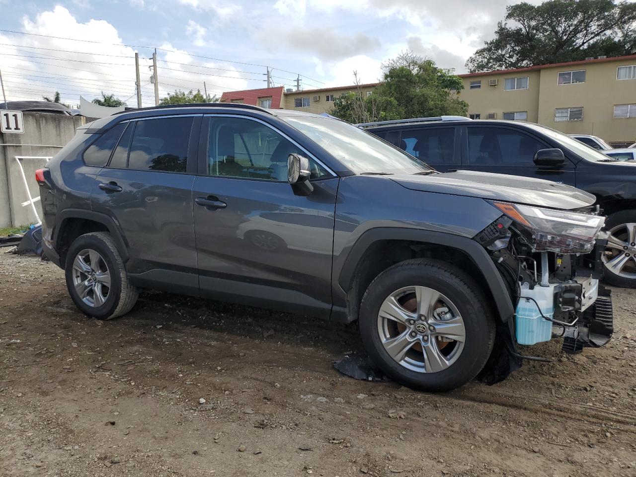 2023 TOYOTA RAV4 XLE VIN:P116757          