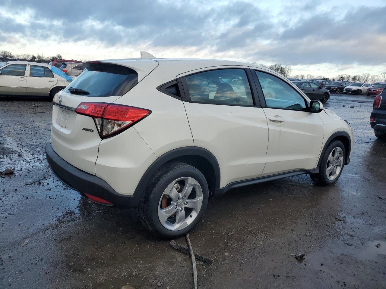 2022 HONDA HR-V LX VIN:3CZRU6H31NM770798