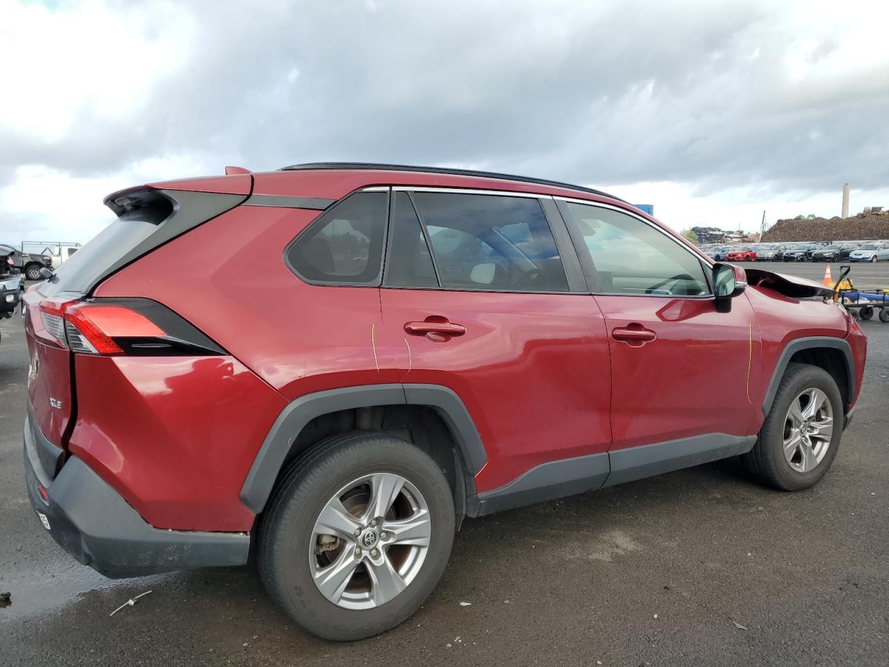 2022 TOYOTA RAV4 XLE VIN:JTMW1RFV6ND093623
