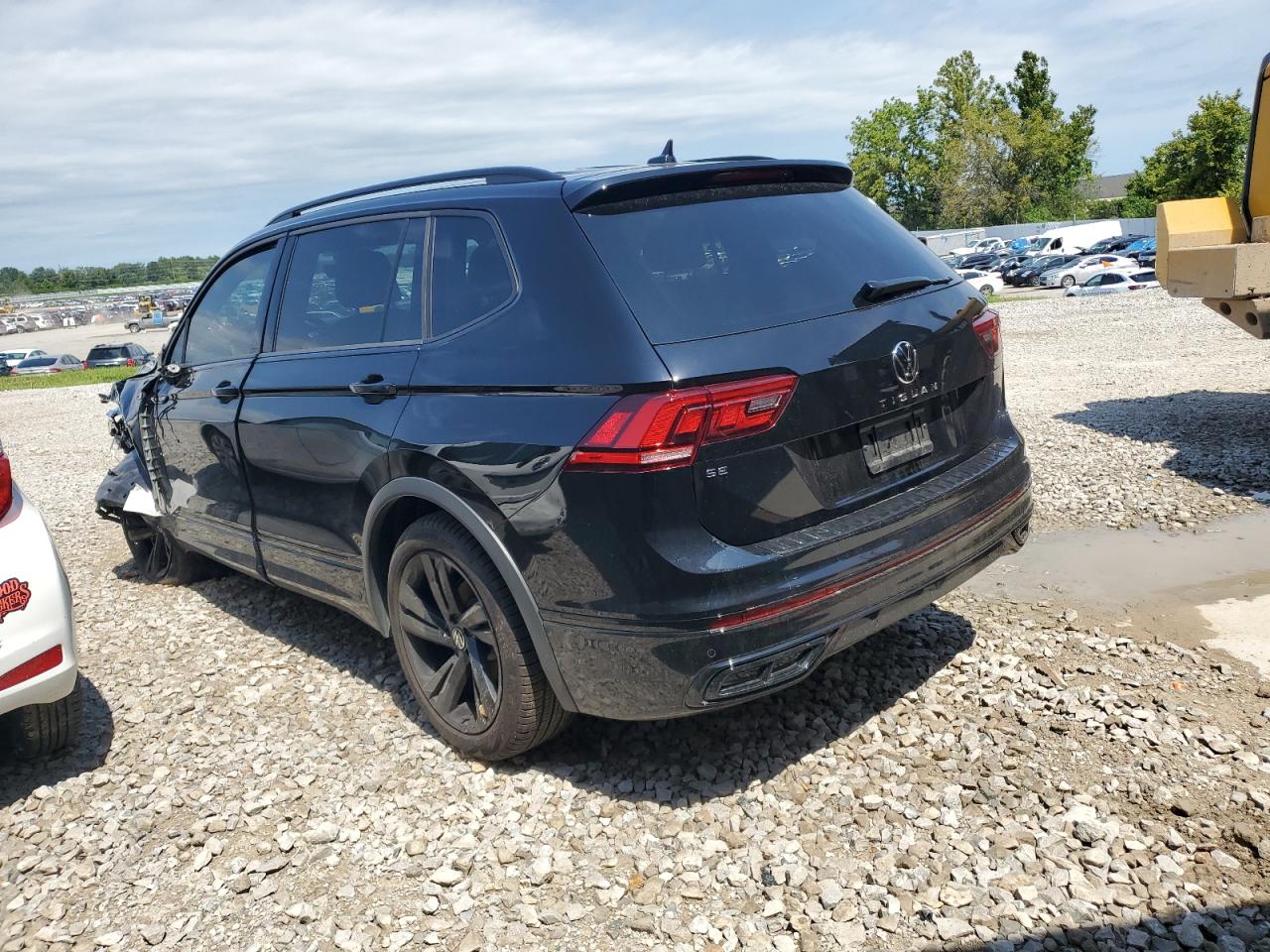 2023 VOLKSWAGEN TIGUAN SE R-LINE BLACK VIN:3VVCB7AX6PM107400