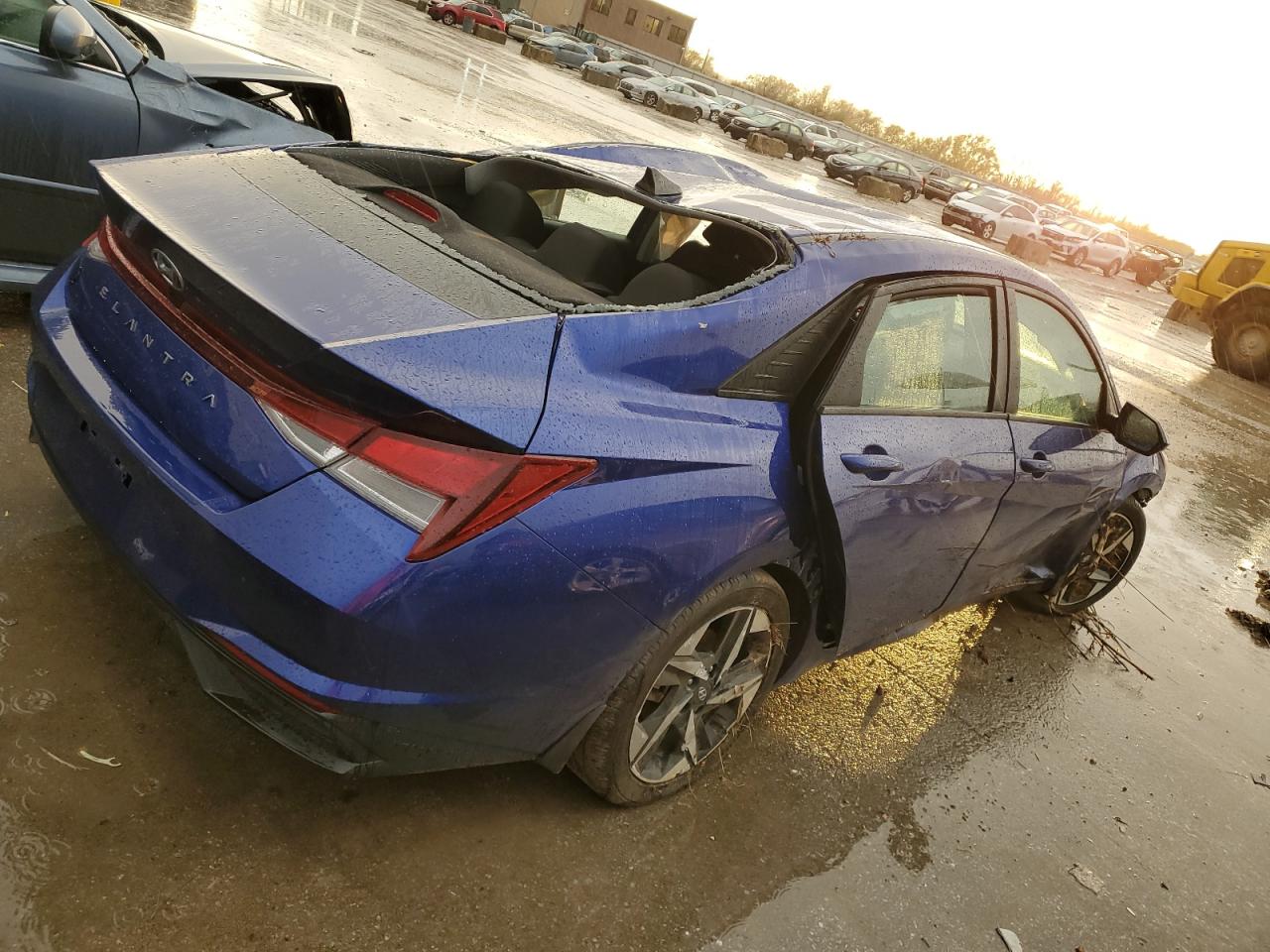 2023 HYUNDAI ELANTRA SEL VIN:KMHLS4AG9PU526409