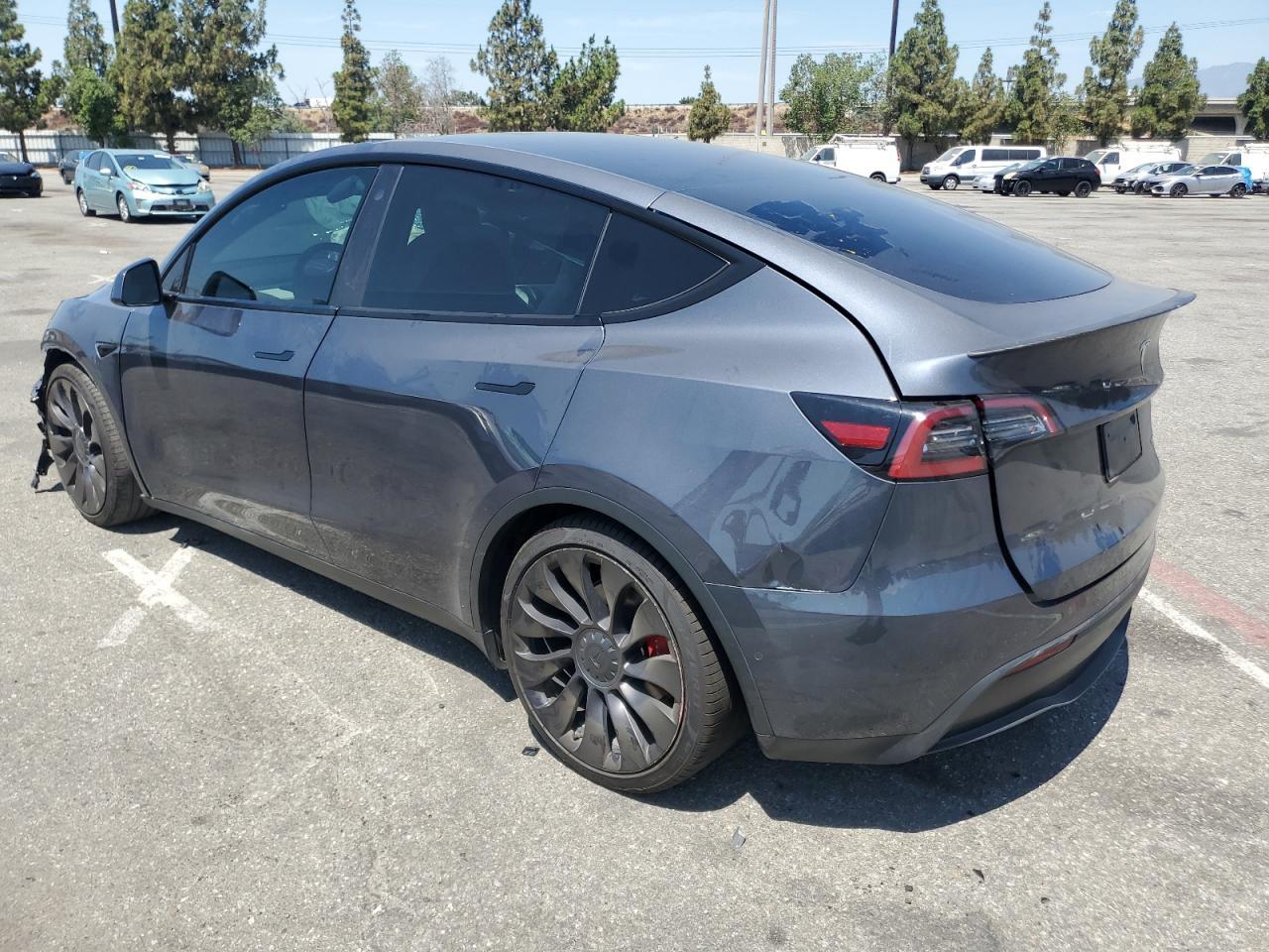 2022 TESLA MODEL Y  VIN:7SAYGDEF4NF311770