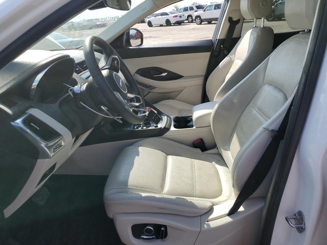 2022 JAGUAR E-PACE SE VIN:SADFP2FX2N1029401