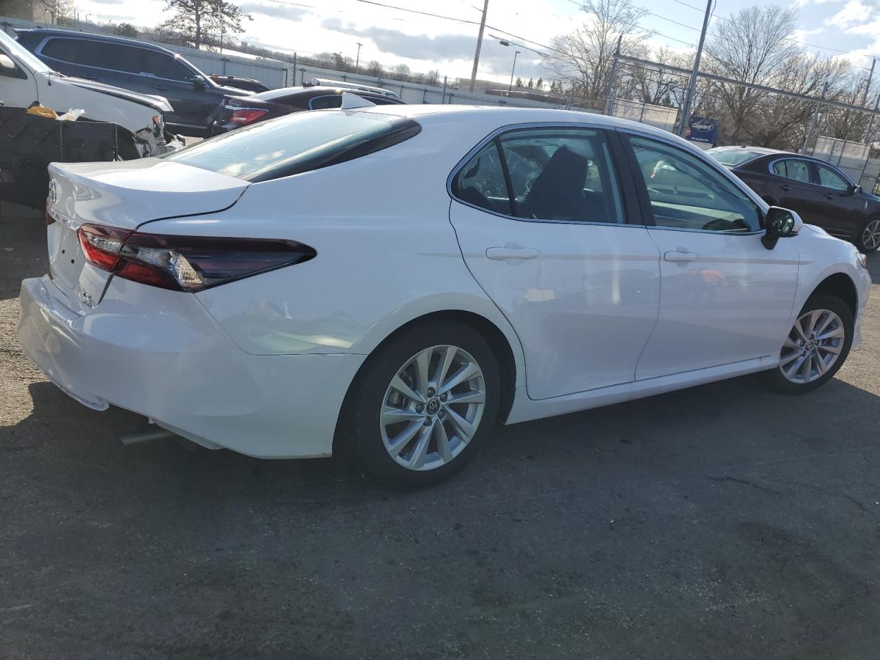 2024 TOYOTA CAMRY LE VIN:4T1R11BK3RU121034