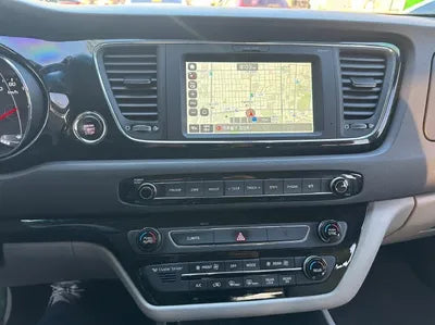 2017 Kia Carnival VIN: