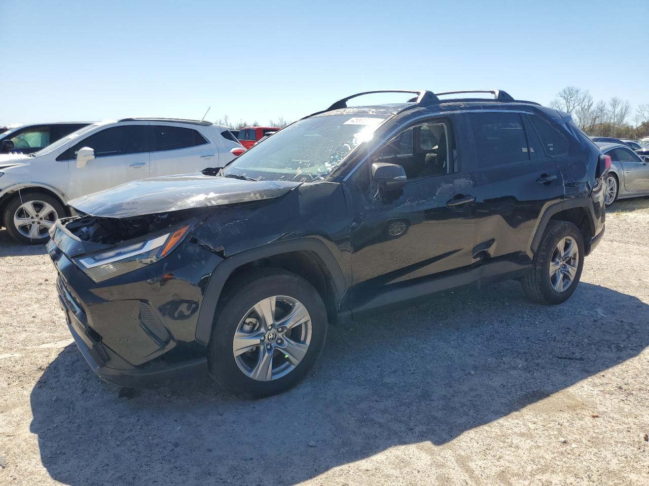 2022 TOYOTA RAV4 XLE VIN:JTMRWRFV8ND147650