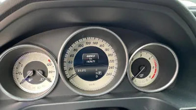 2015 Mercedes-Benz E 220 VIN: