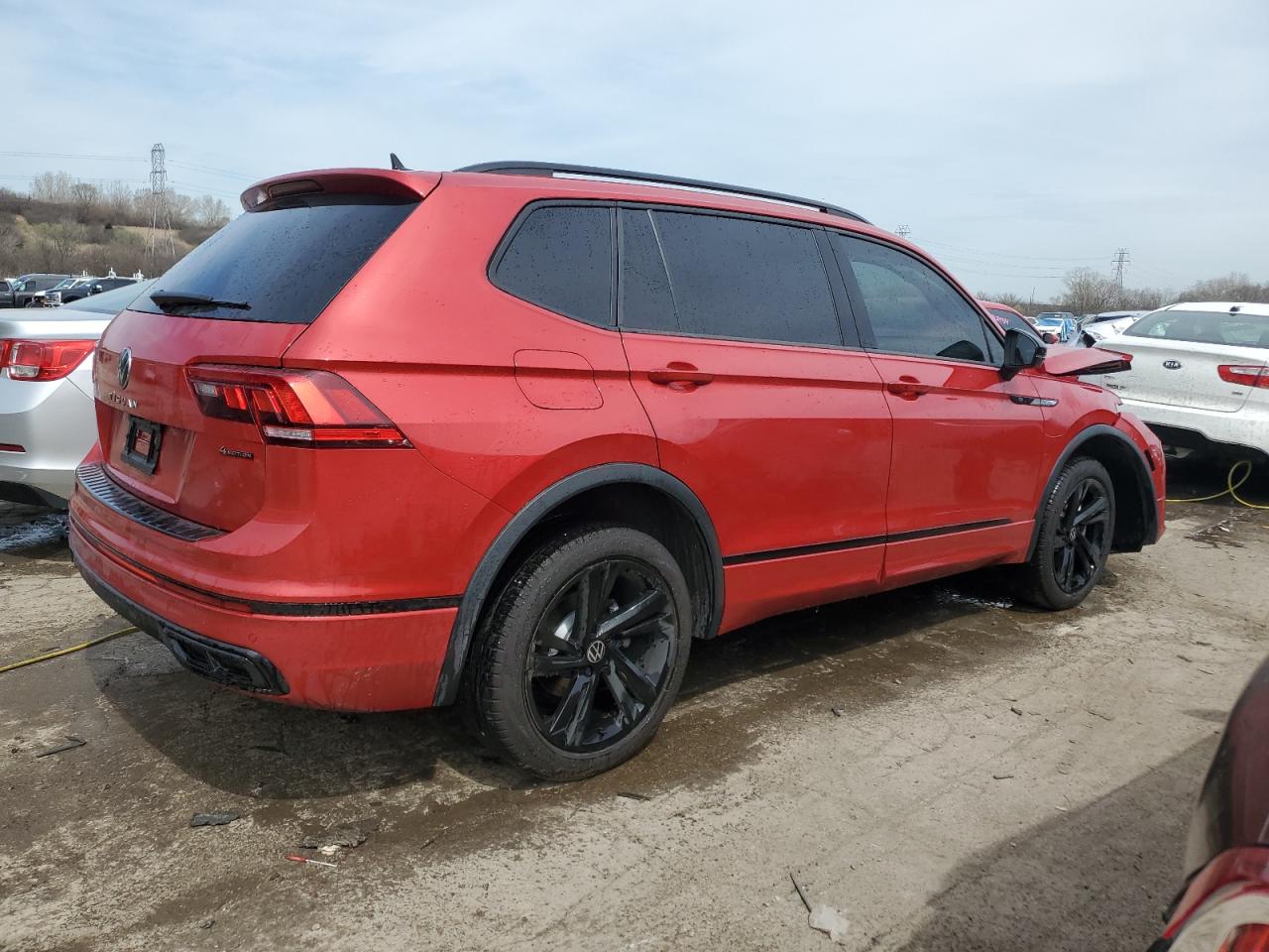 2024 VOLKSWAGEN TIGUAN SE R-LINE BLACK VIN:3VV8B7AX4RM050395