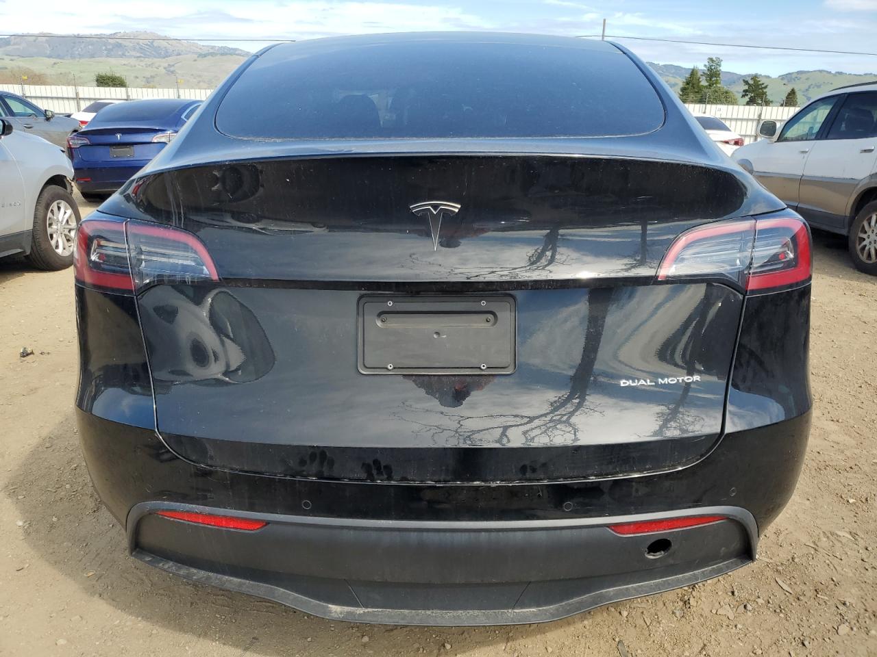 2022 TESLA MODEL Y  VIN:7SAYGDEE2NF575433