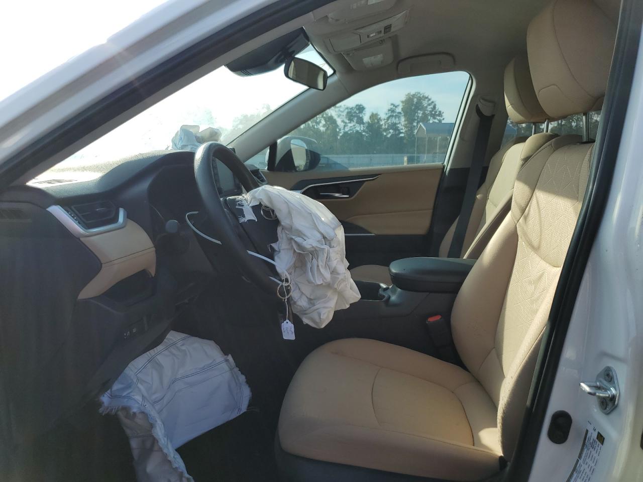 2022 TOYOTA RAV4 XLE VIN:2T3W1RFV7NC208380