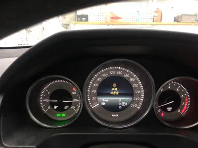 2015 Mercedes-Benz E 300 VIN: