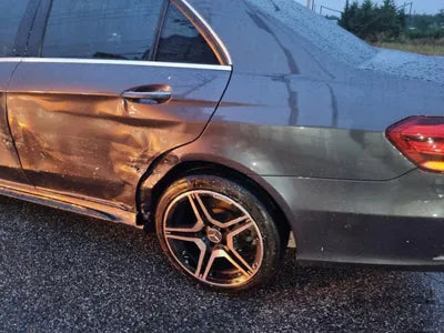 2015 Mercedes-Benz E 250 WDDHF9HB4GB256271 VIN:WDDHF9HB4GB256271