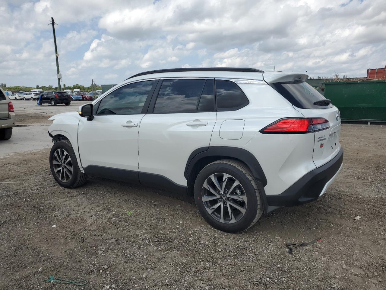 2024 TOYOTA COROLLA CROSS XLE VIN:7MUDAABG3RV117053