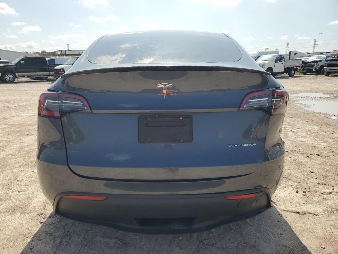 2023 TESLA MODEL Y  VIN:7SAYGDEE4PA037770