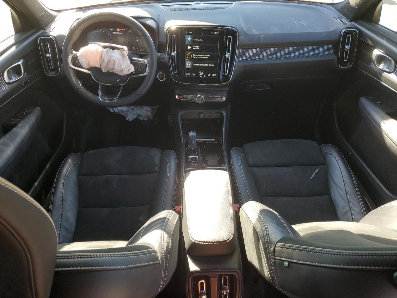 2022 VOLVO XC40 T5 R-DESIGN VIN:YV4162UM9N2722040