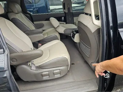 2020 Kia Carnival VIN: