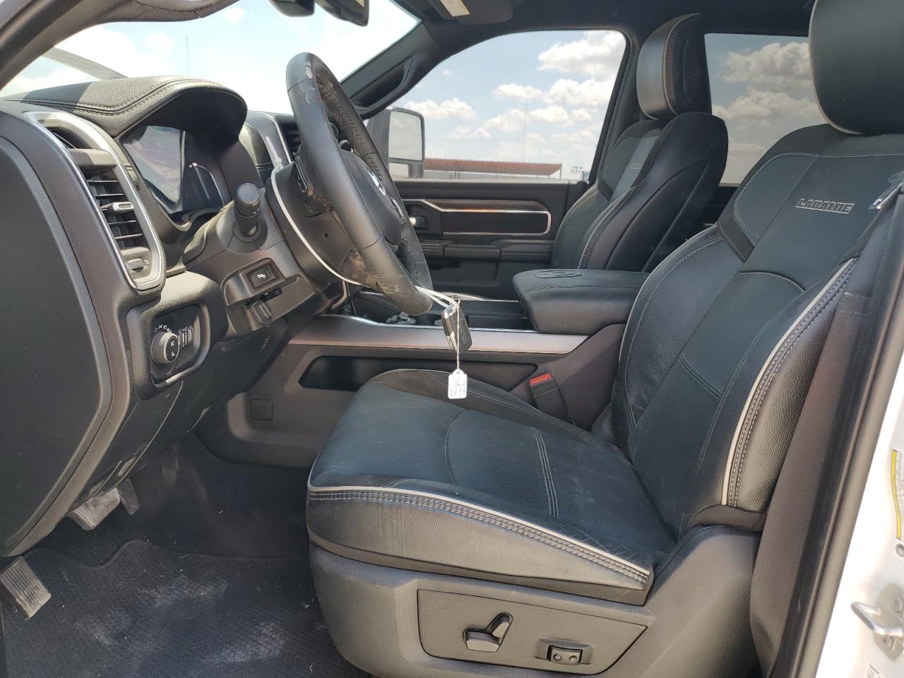 2024 RAM 3500 LARAMIE VIN:3C63RRML0RG229435