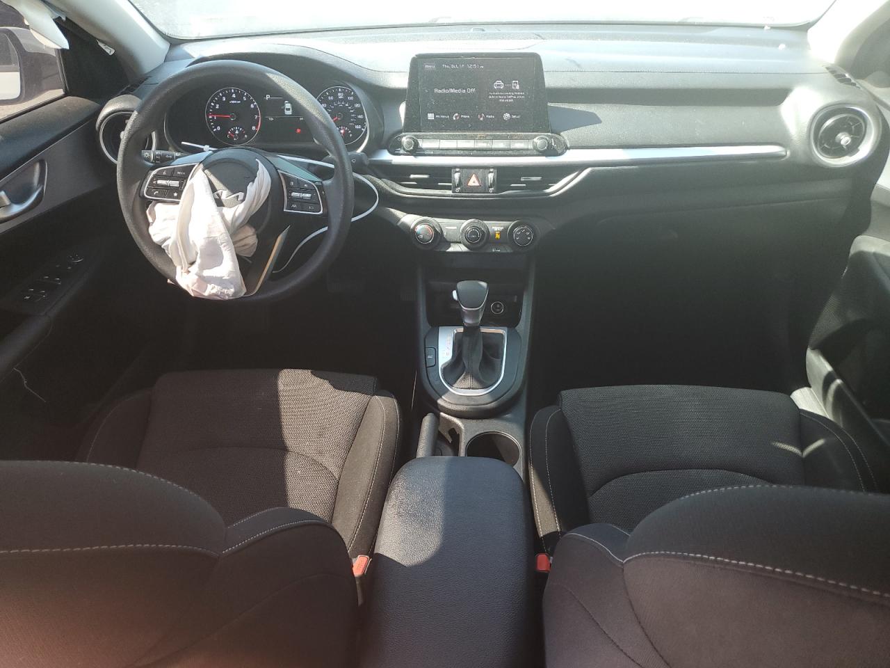 2023 KIA FORTE LX VIN:3KPF24AD2PE637602