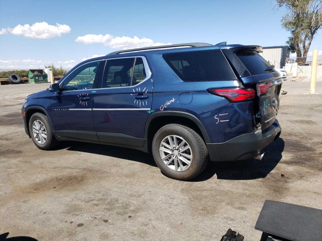 2022 CHEVROLET TRAVERSE LT VIN:1GNEVHKW0NJ147435