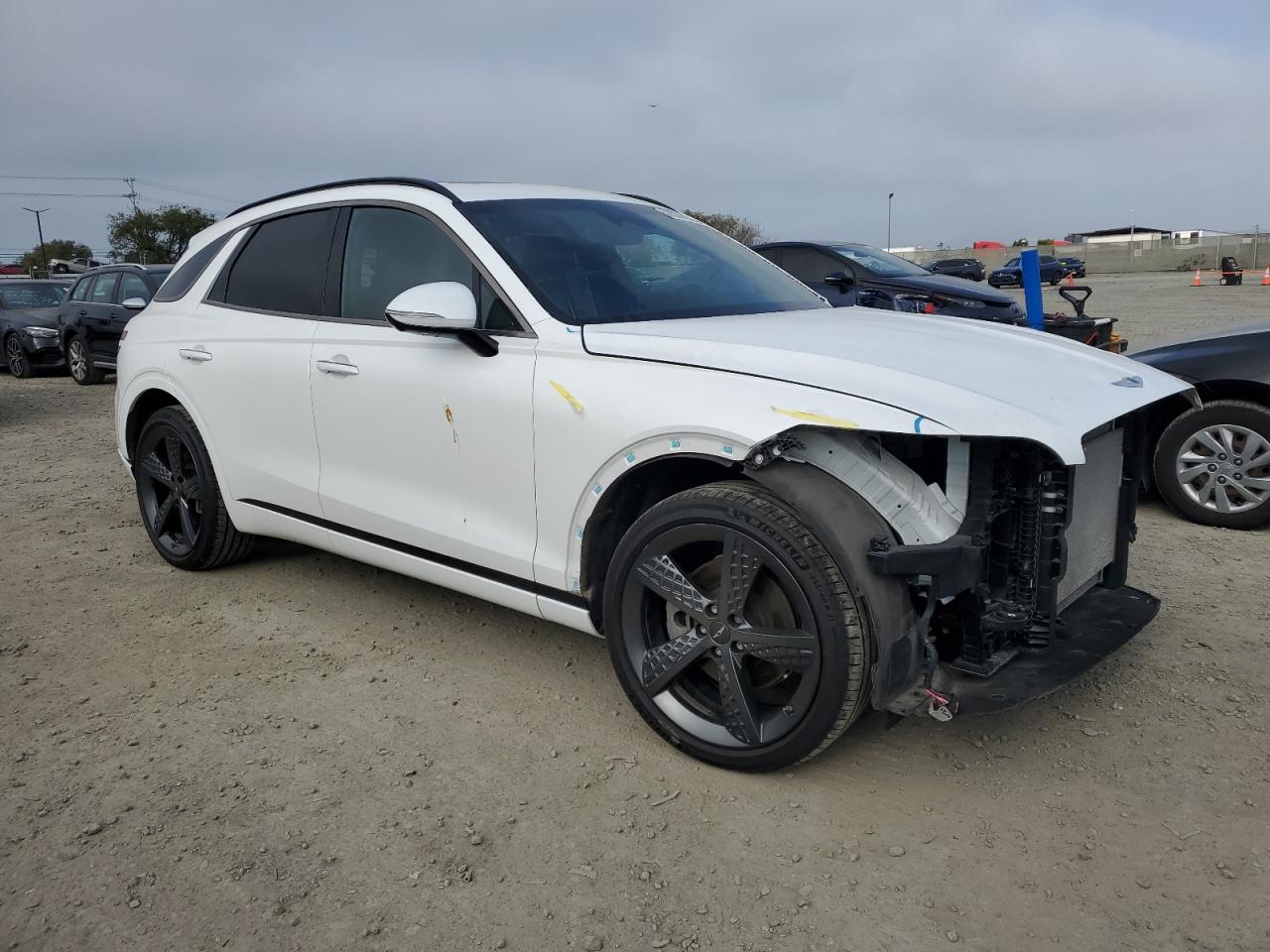 2022 GENESIS GV70 BASE VIN:KMUMADTB9NU057748