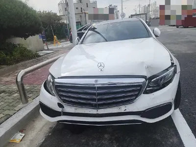 2019 Mercedes-Benz E 300 WDDZF4JB7KA640142 VIN:WDDZF4JB7KA640142