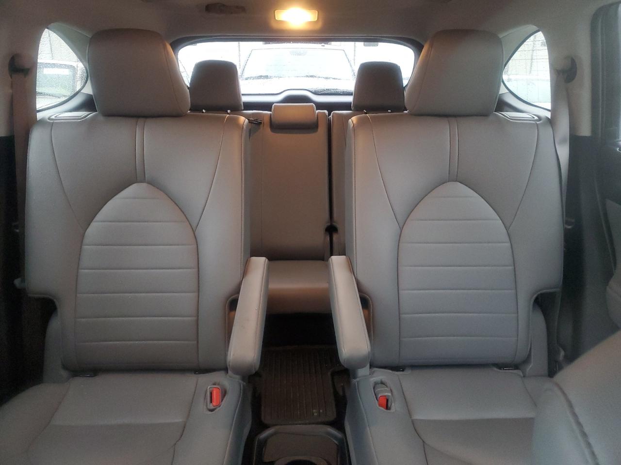 2024 TOYOTA HIGHLANDER LE VIN:5TDKDRBH8RS552716