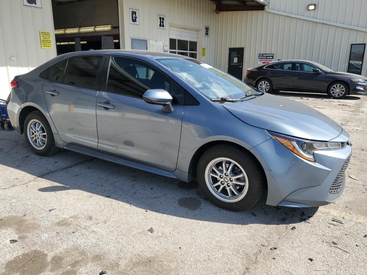 2022 TOYOTA COROLLA LE VIN:JTDEAMDEXNJ055590