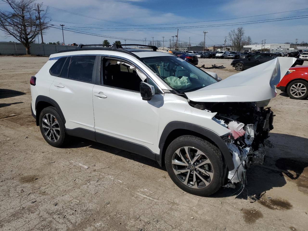 2022 TOYOTA COROLLA CROSS XLE VIN:7MUDAABG0NV002923